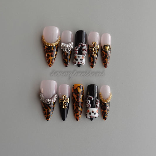 🐆 Noir Plaything 2601191