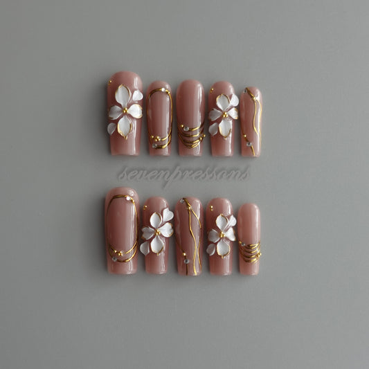 🤍 Ivory Bloom Elegance 2601302