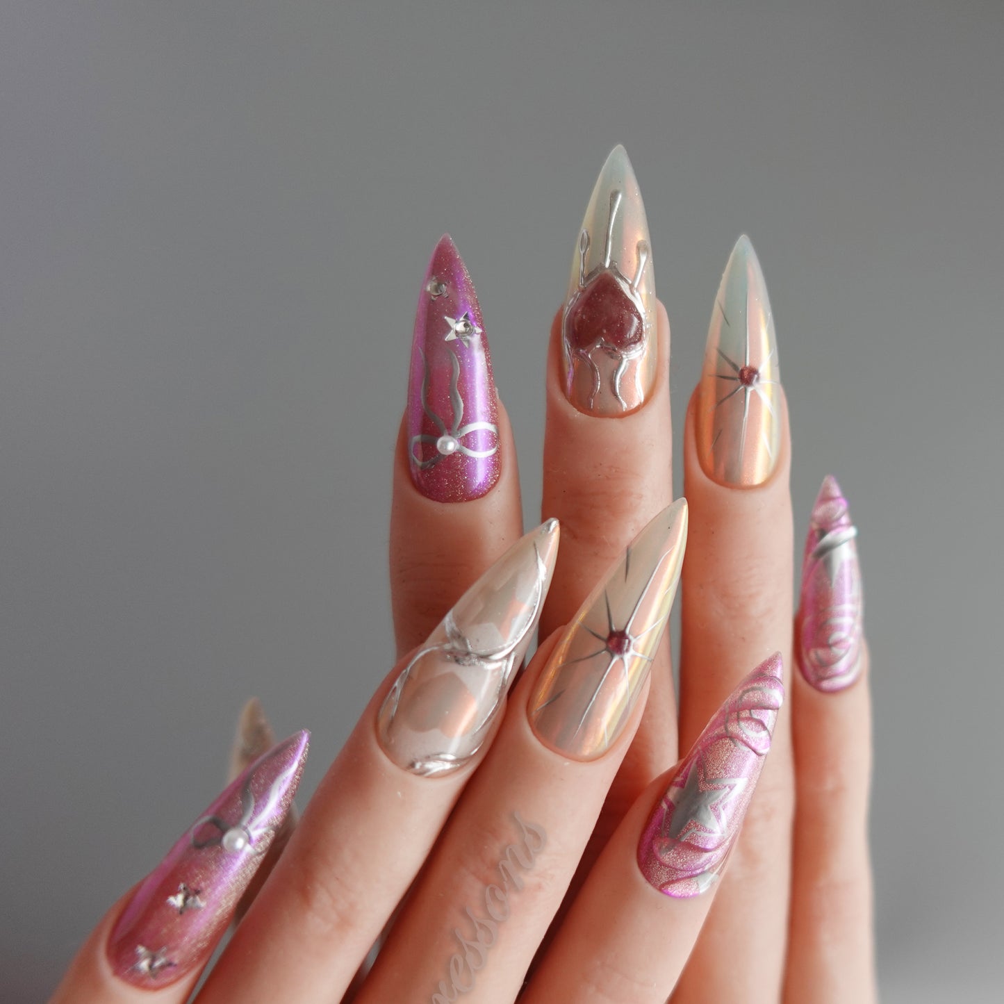 ๐ Ethereal Heart 2510251