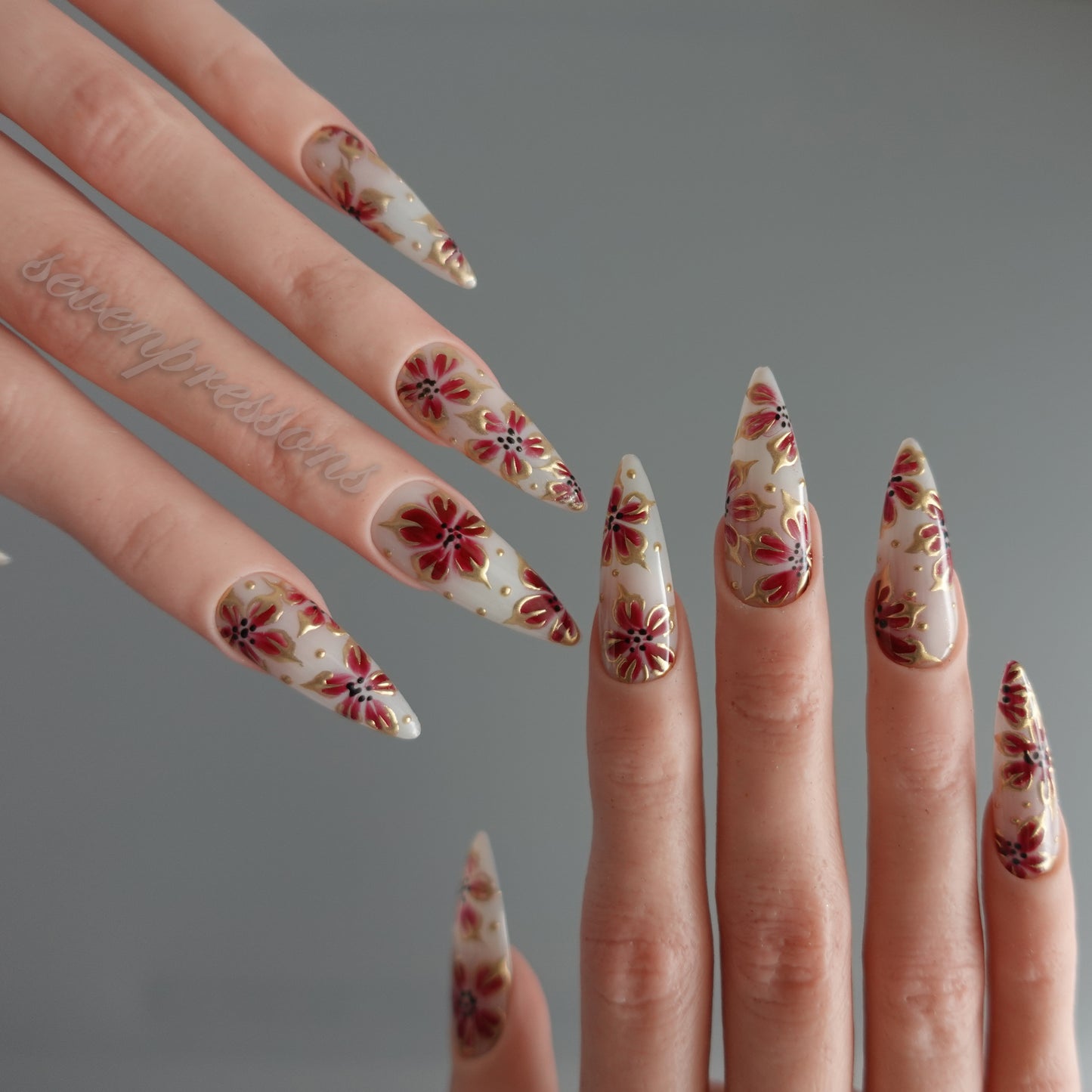 ๐บ Crimson Petals 2510222