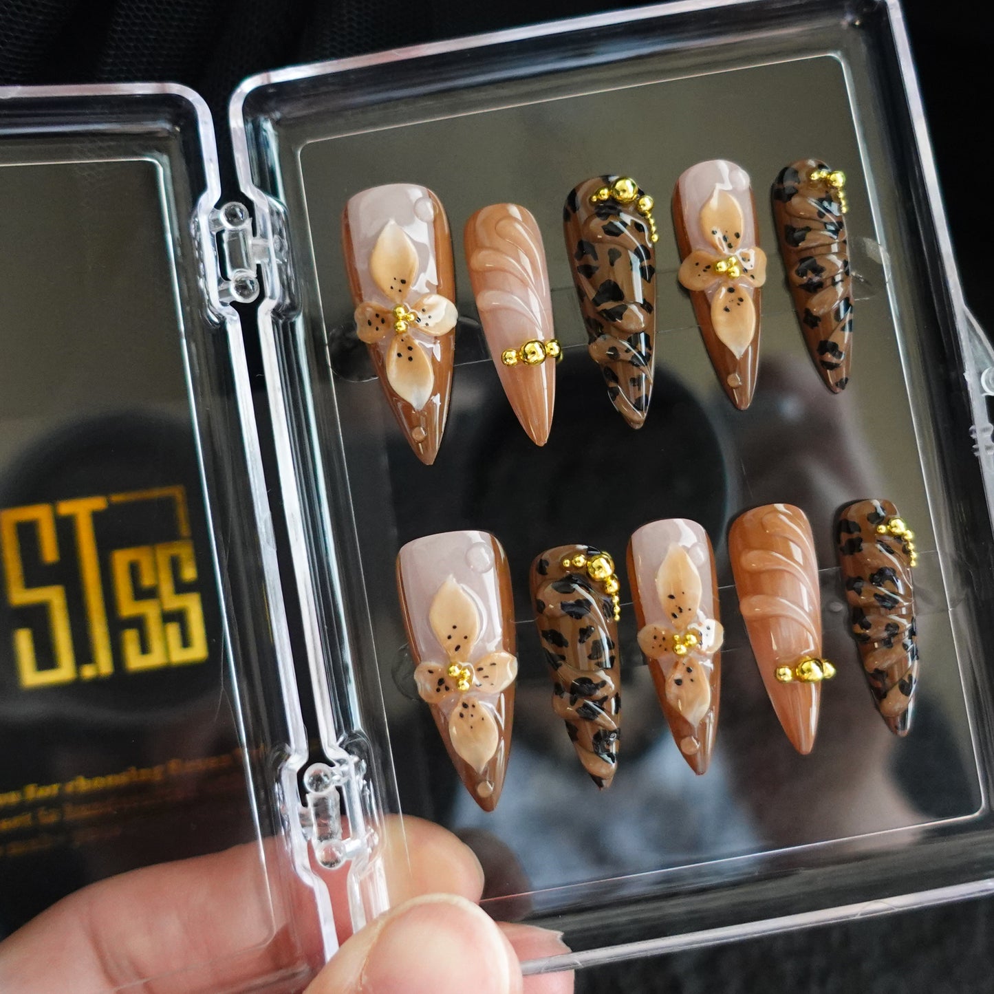 🐆 Desert Wildflower  2509283