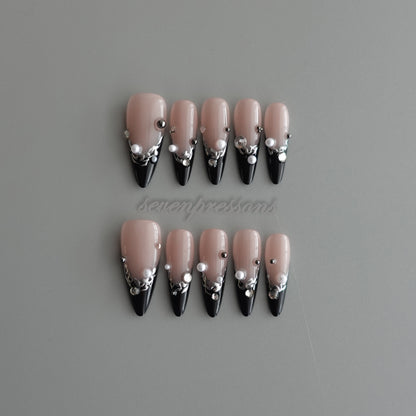 ✦ Noir Pearl Drip  2602145