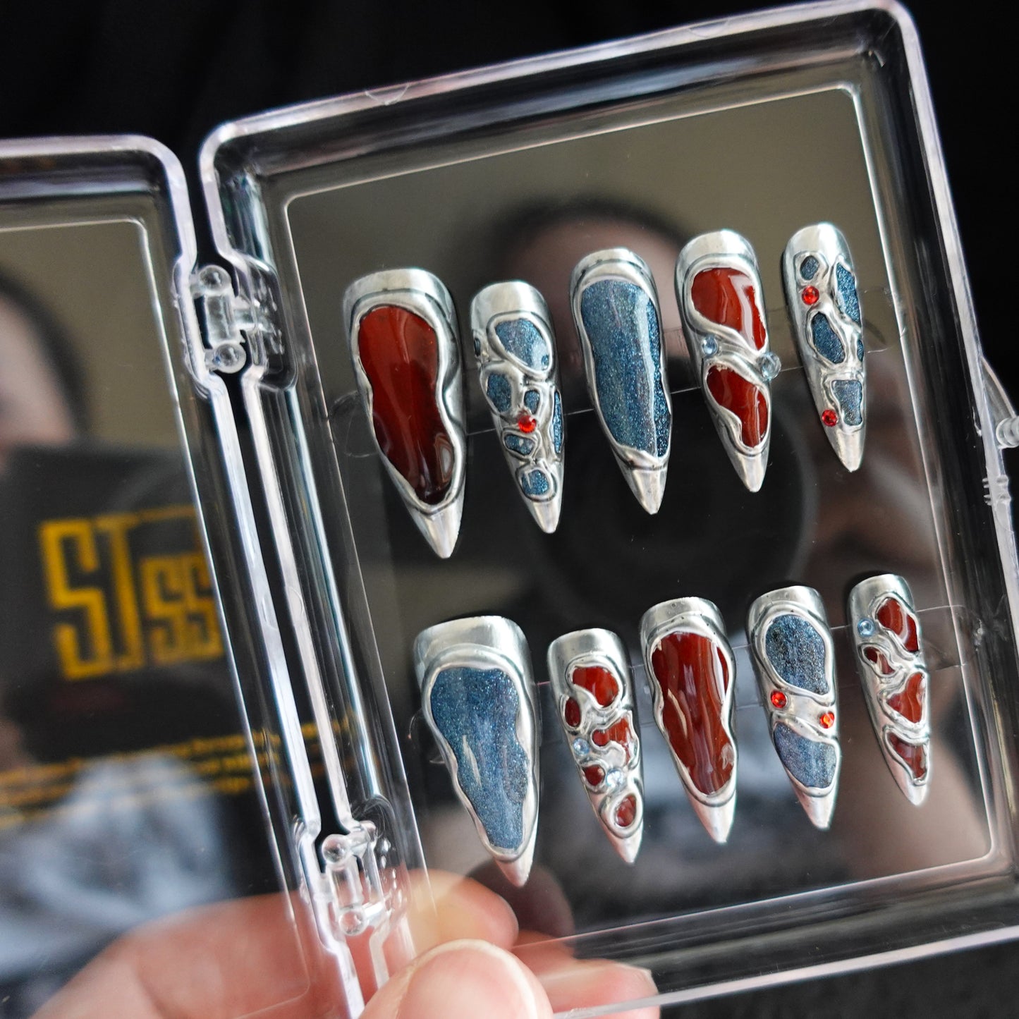 🛰️ Molten Galaxy  2509281