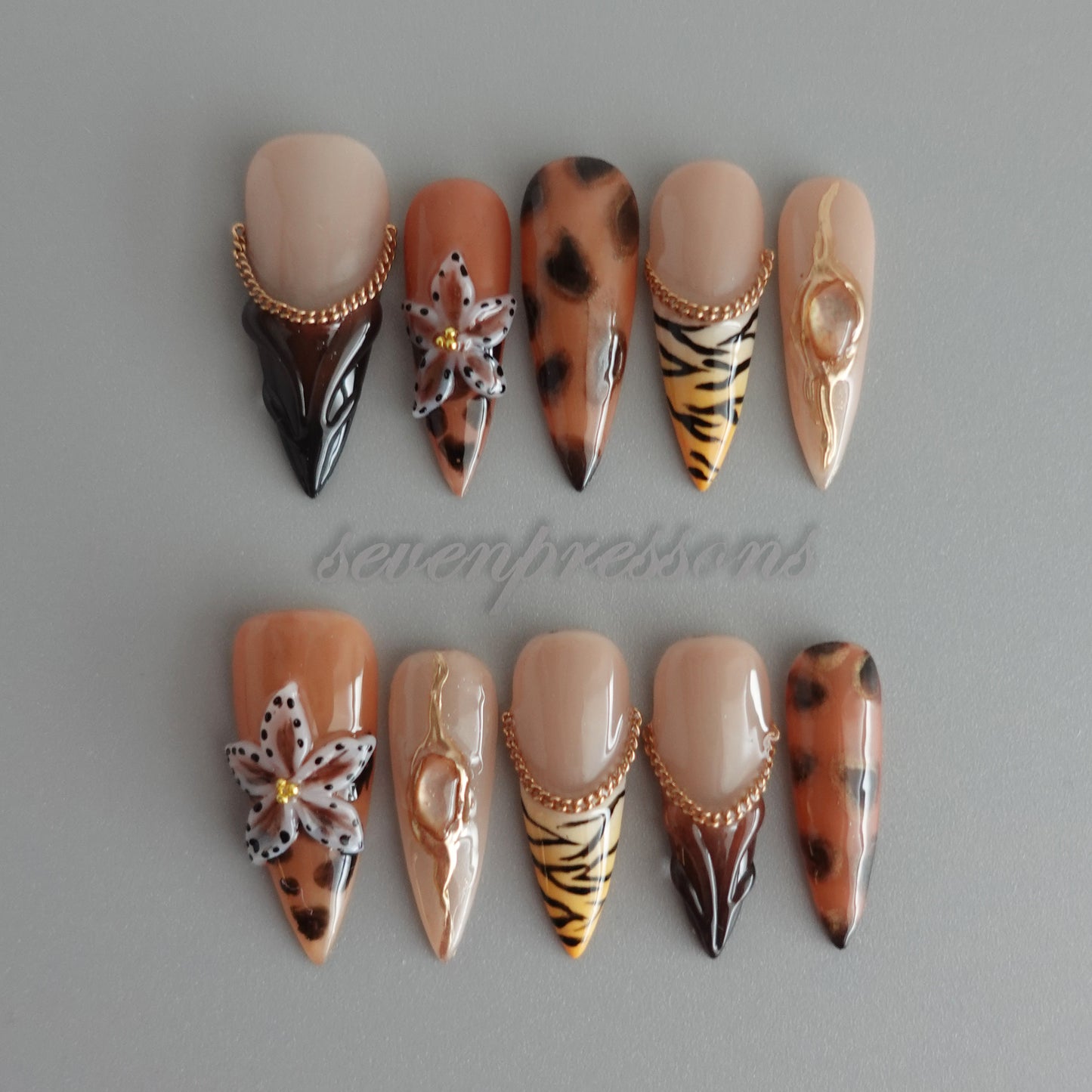 🩶 Savage Bloom  2510261