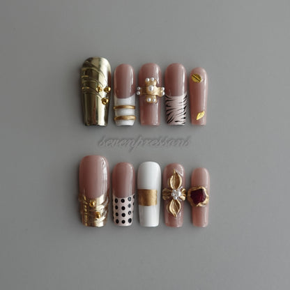 🕊️ Gilded Stillness  2512150