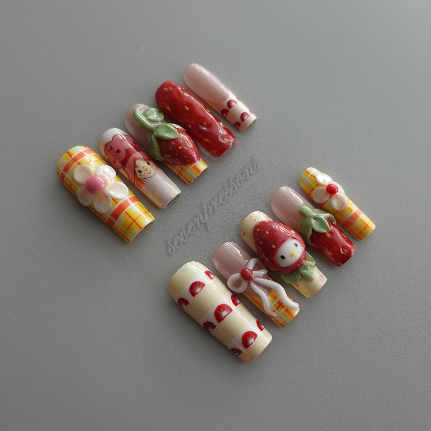 🍓 Strawberry Picnic Doll   2512240