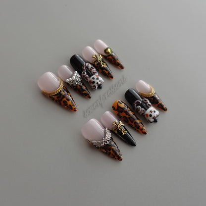 🐆 Noir Plaything  2601191