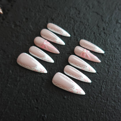 🎀 Coquette Lace  2509287