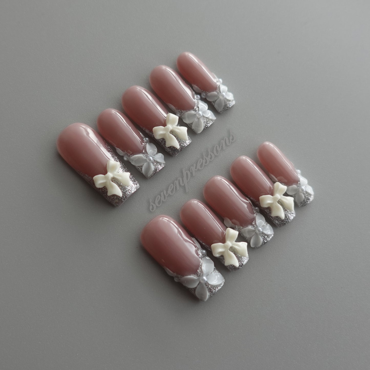 🎀 Ivory Ribbon Waltz  2512153