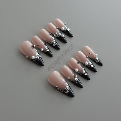 ✦ Noir Pearl Drip  2602145