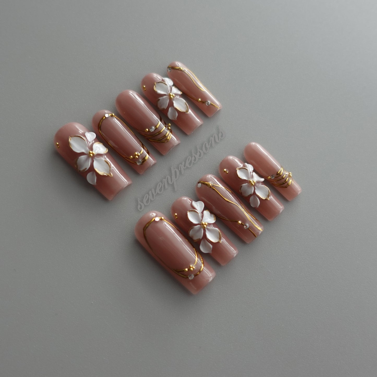 🤍 Ivory Bloom Elegance   2601302