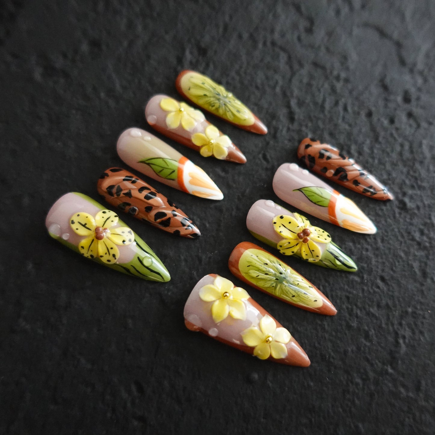 🐆 Tigerlily Savanna  2509275