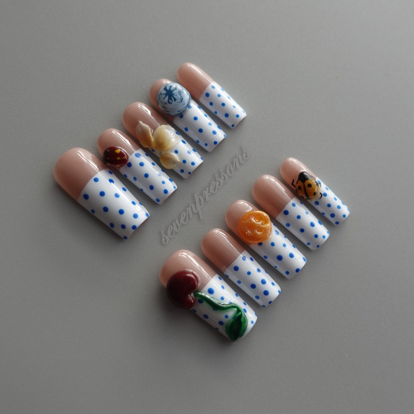 🫐 Polka Garden Muse  2512303