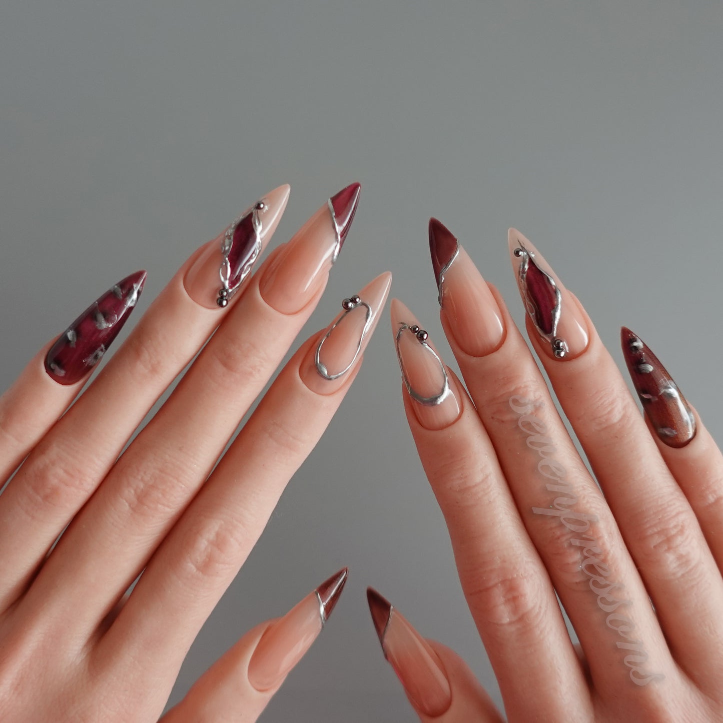 ❤️‍🔥 Crimson Alloy  2510262