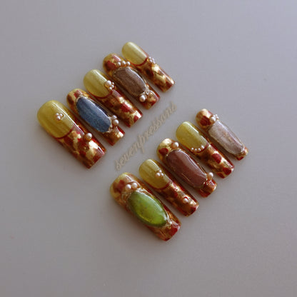 ✦ Gilded Relic Mosaic  2512105