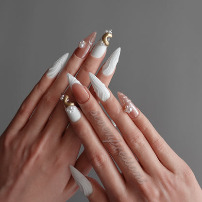 🤍 アイボリー・ウィング・セレニティ 2512283