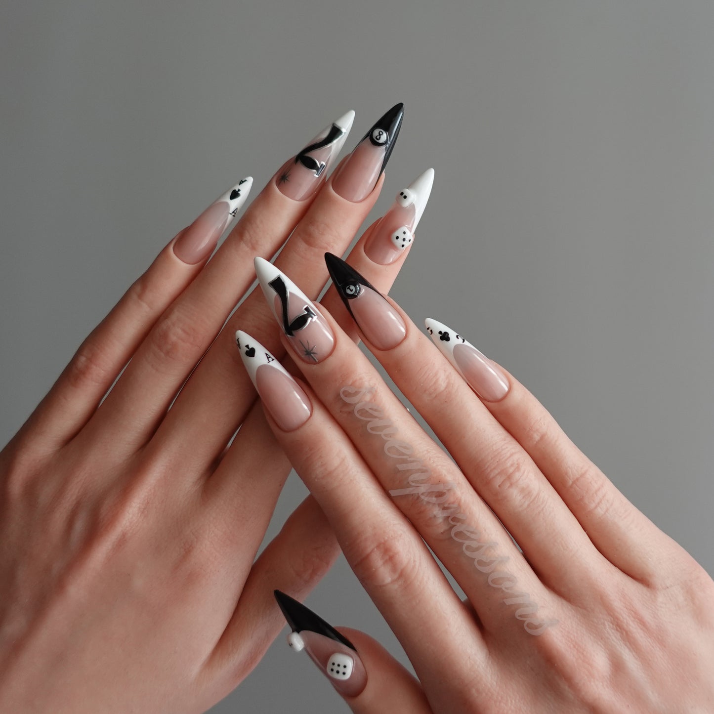 ♠ Dealer’s Fate  2512120