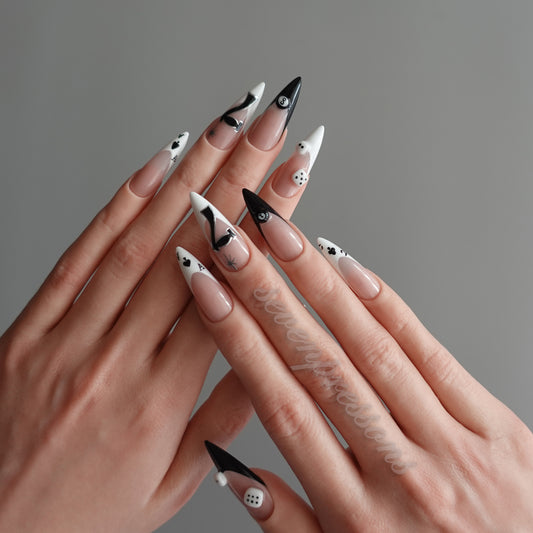 ♠ Dealer’s Fate  2512120