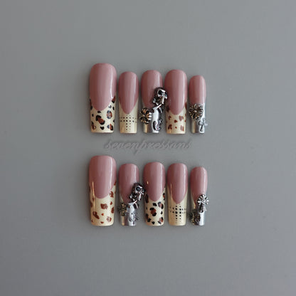 🦋 Desert Mirage Charm  2512103