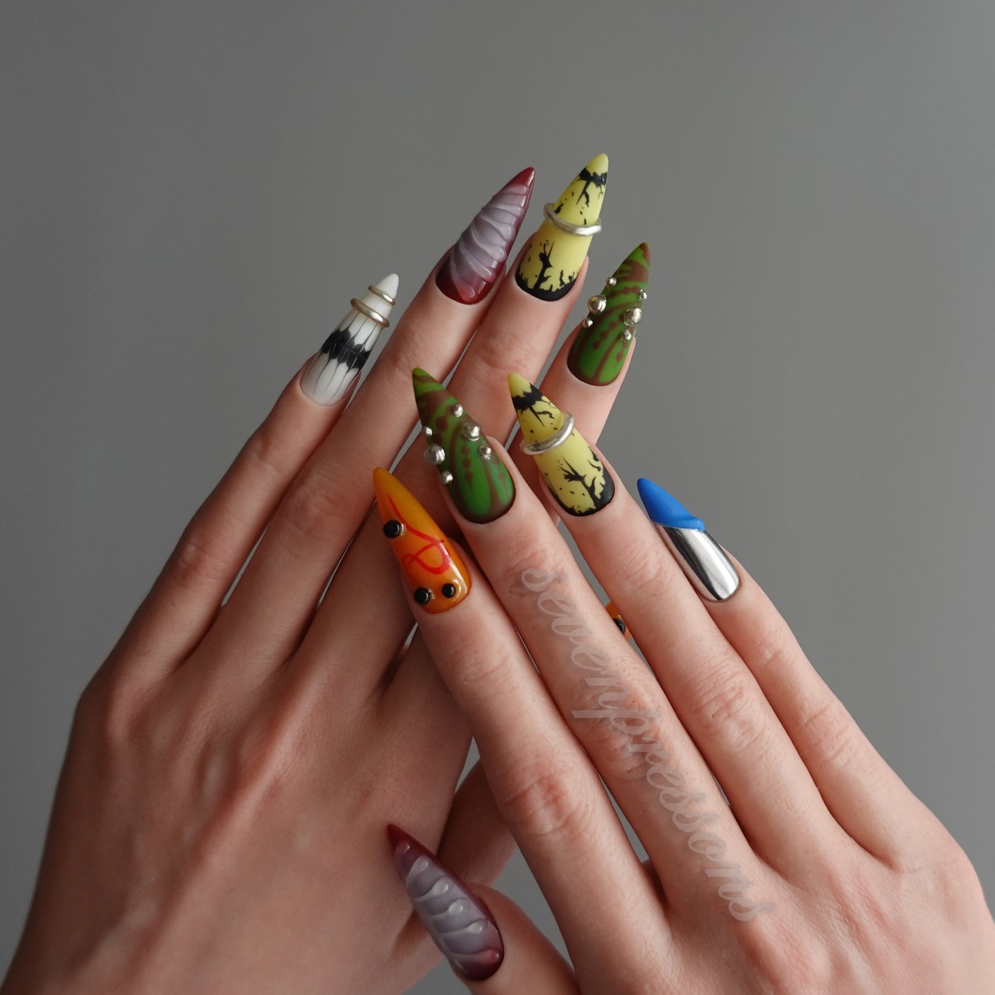 ✦ Chromatic Instinct  2512124