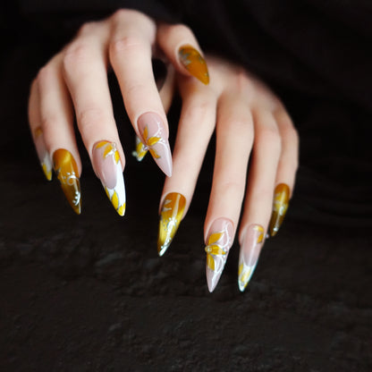 🌼 Gilded Petal Waltz  2509293