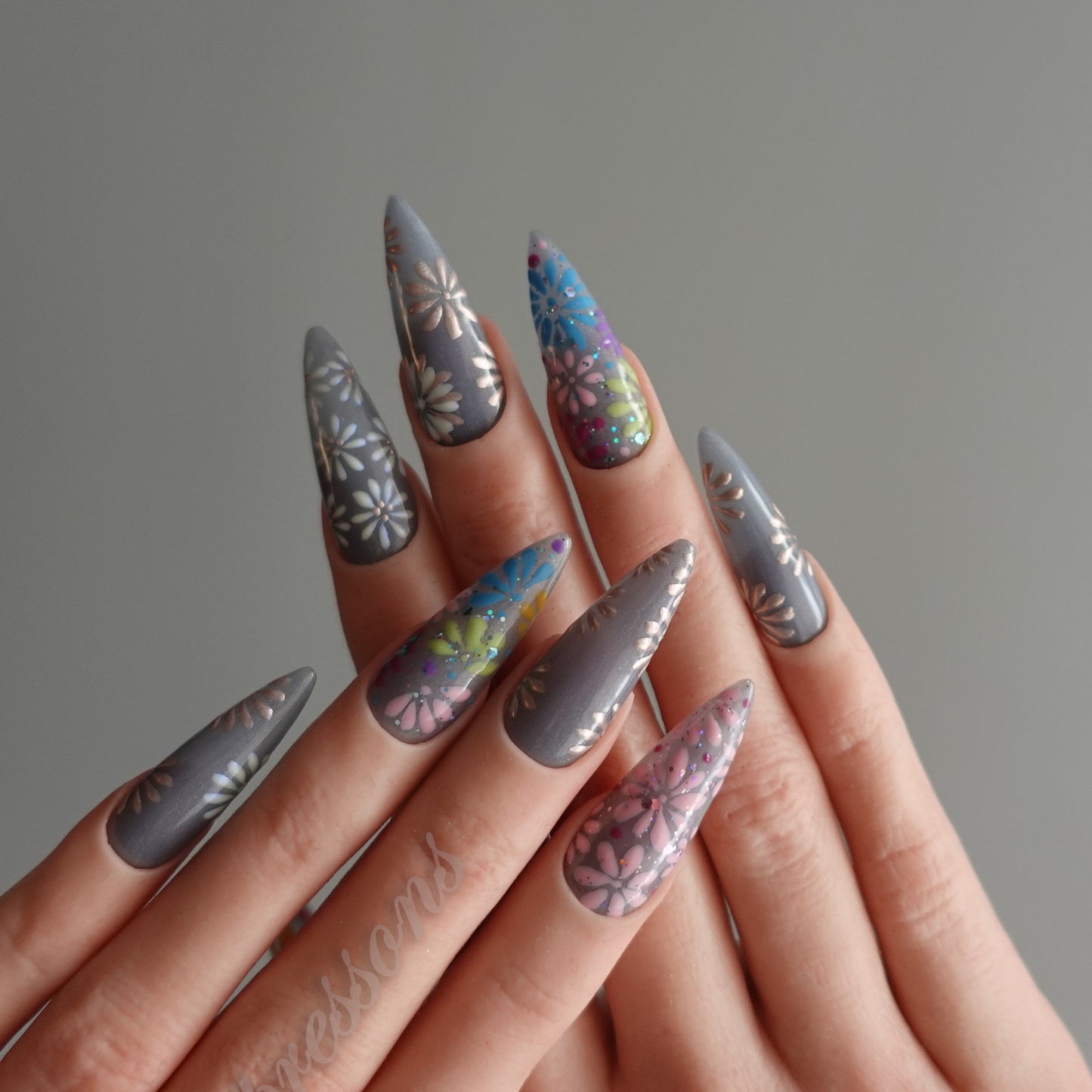 🌫️ 花霞（はながすみ） 2512344