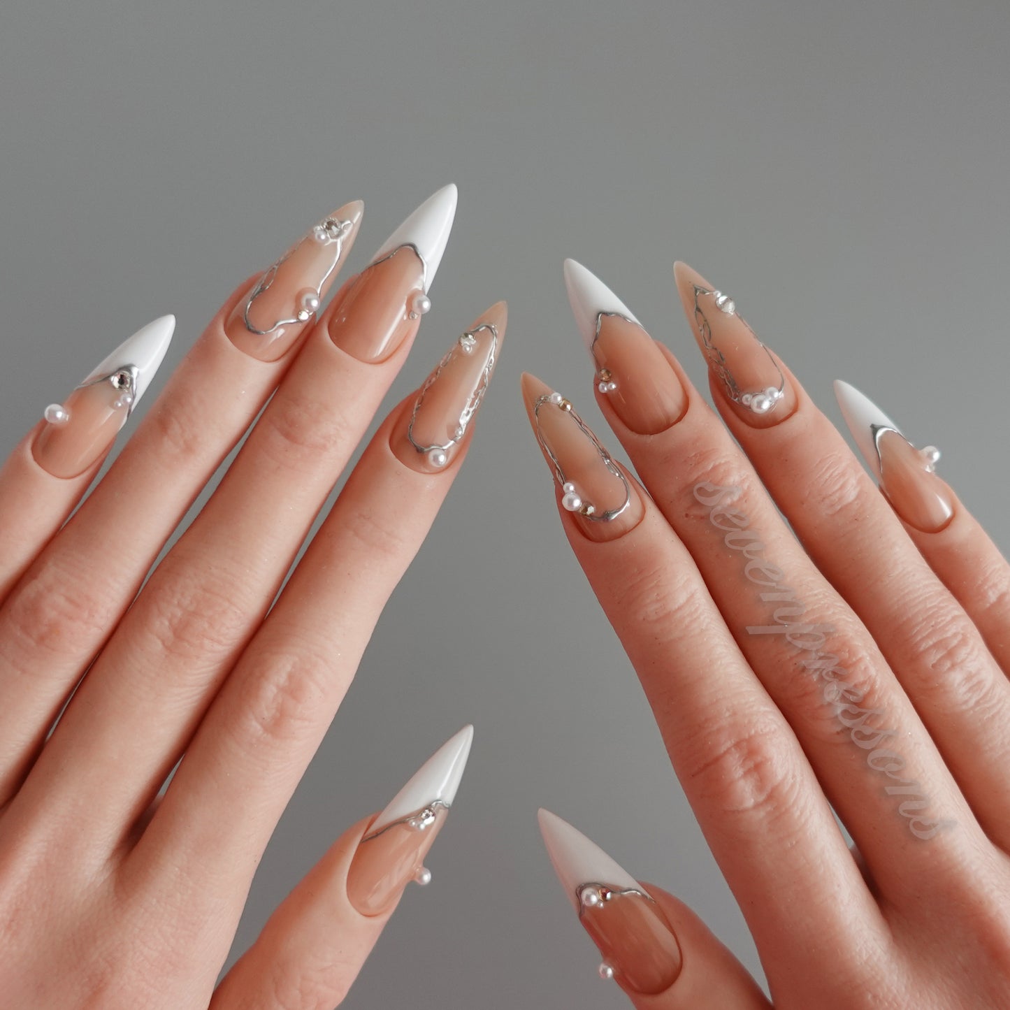 🤍 Ivory Mirage  2510257