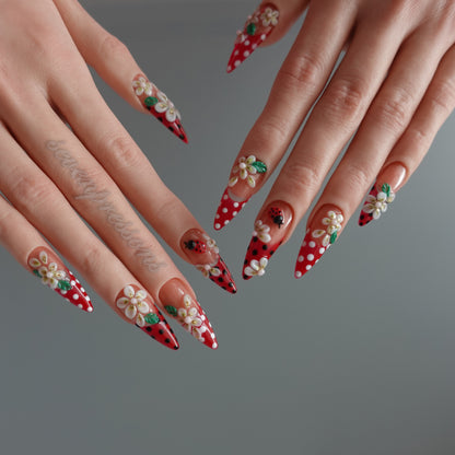 🌼 Ladybug Picnic — Press-On Nail Set  2510237