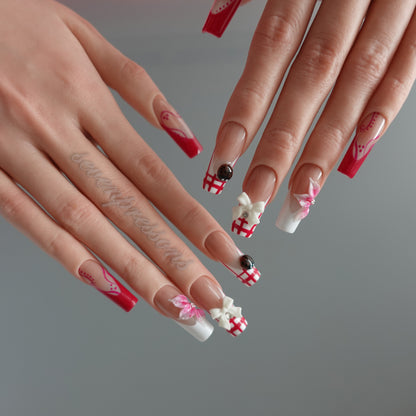 🎀 Strawberry Picnic  2510228