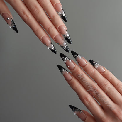 ✦ Noir Pearl Drip  2602145