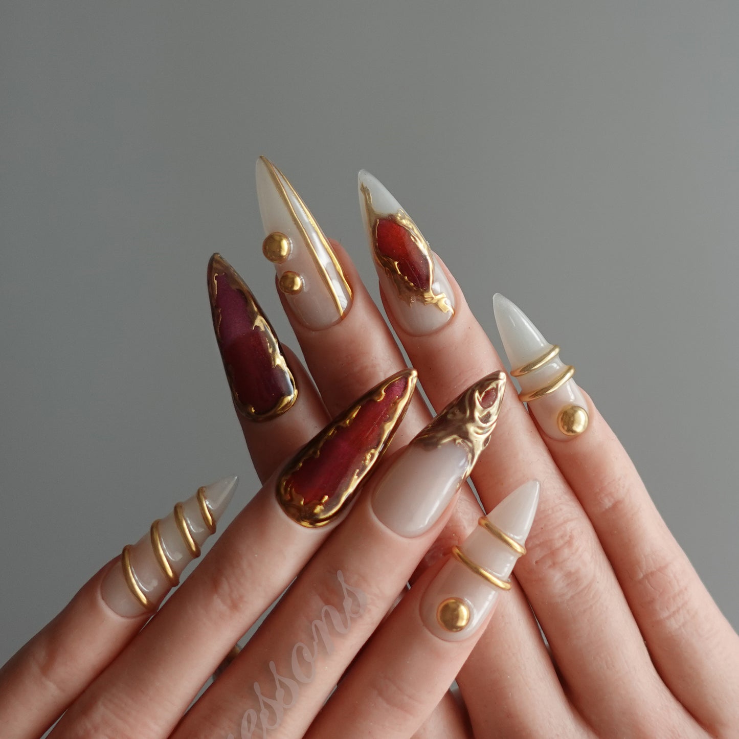 ✠ クリムゾン・レリクアリー  2512178