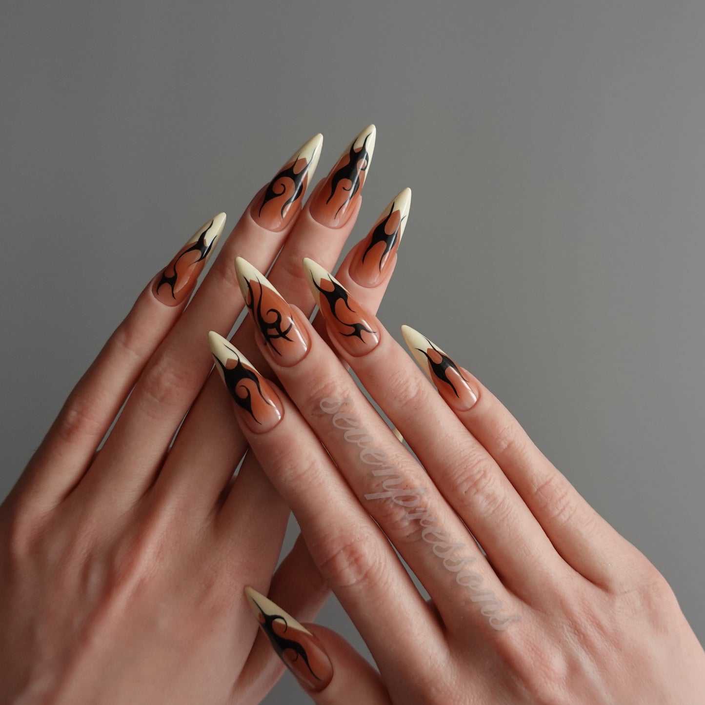 🔥 Amber Sigil Flame   2512196