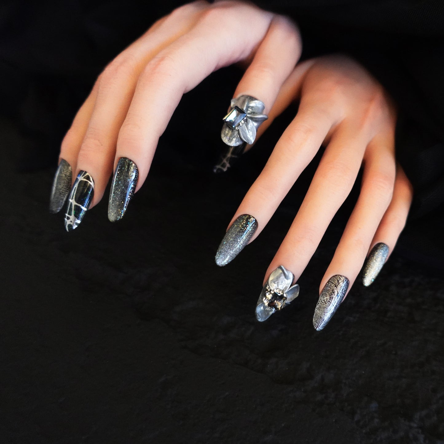 🌑 Chrome Nocturne  25072510