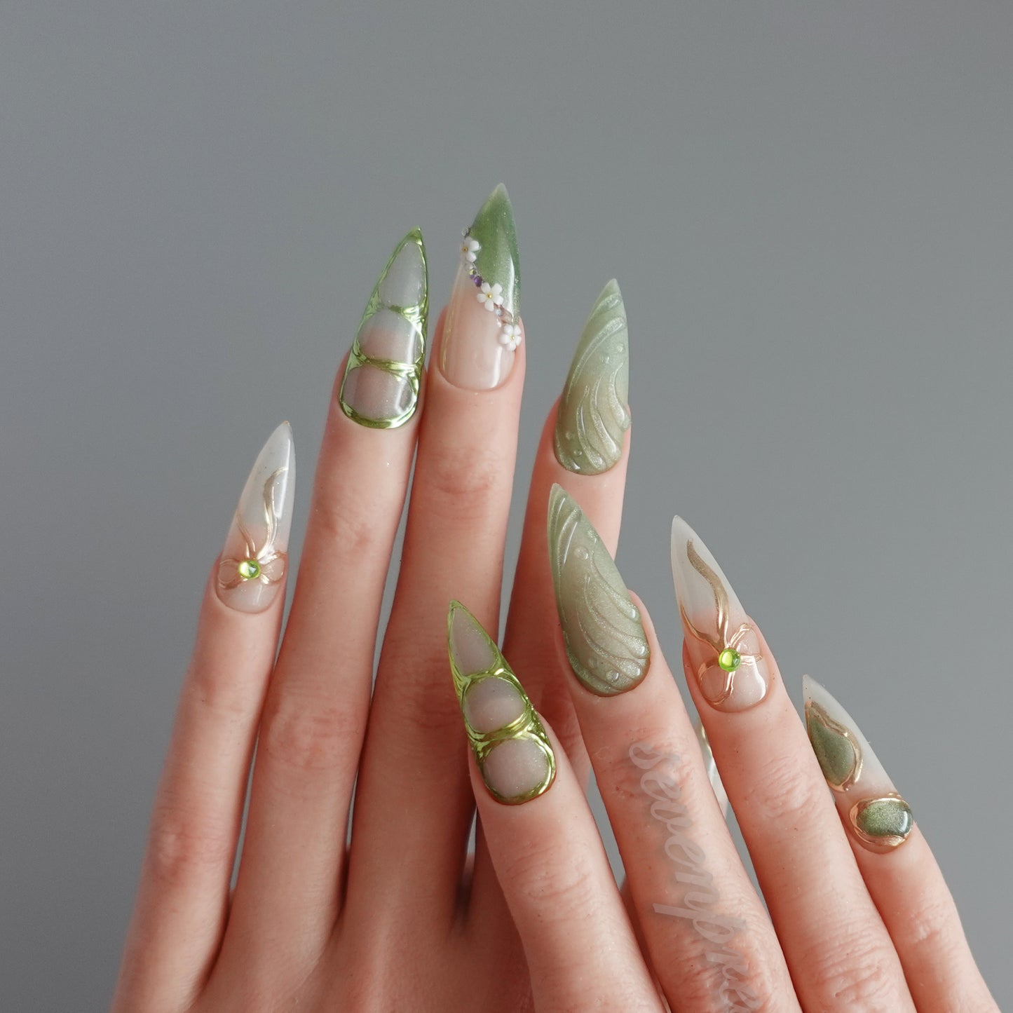 🪷  Whispering Grove  2510252