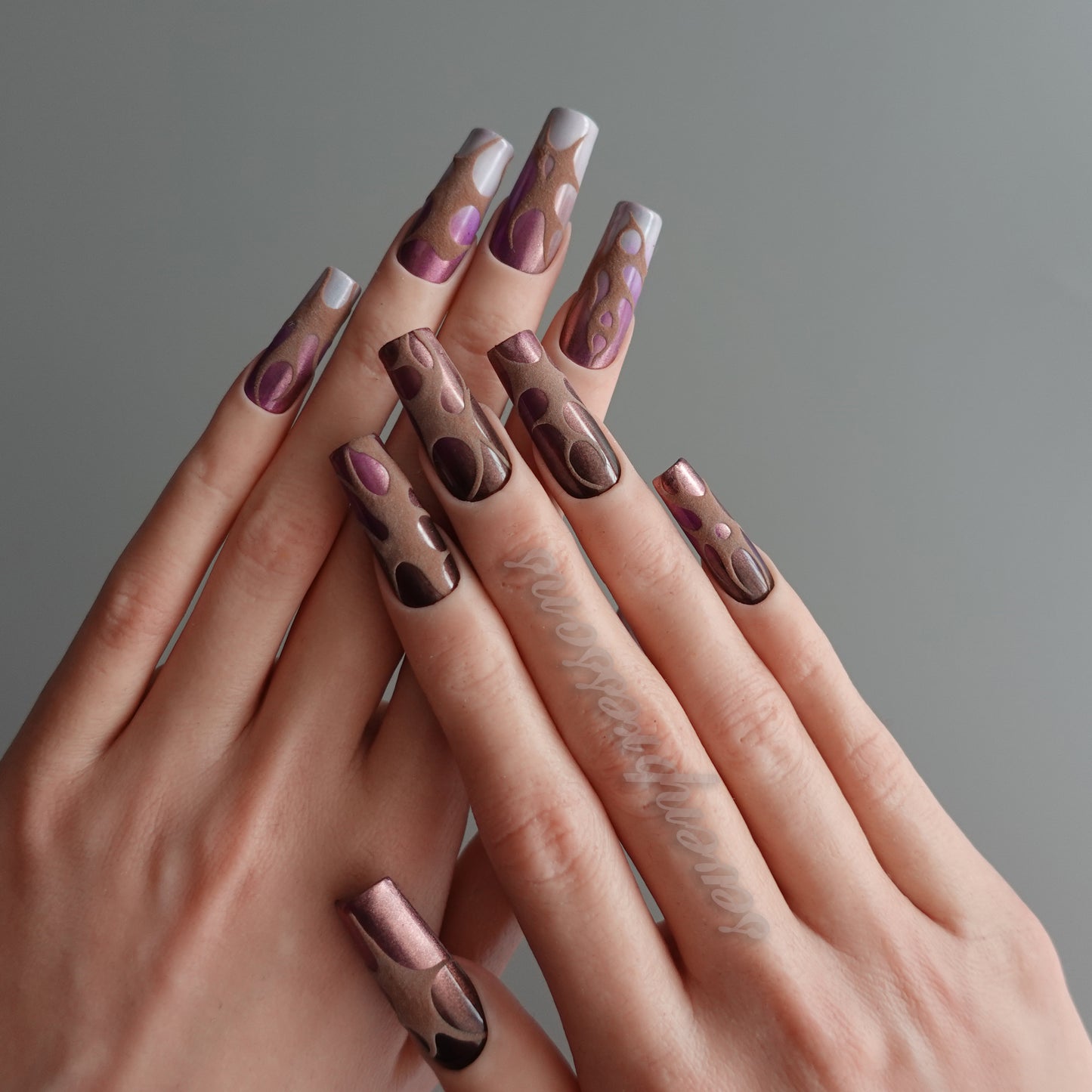 🪐 Molten Mirage  2512097