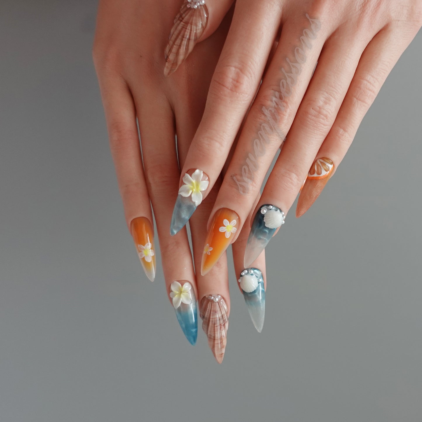 🌴 Tropical Tide — Summer Escape  2510241