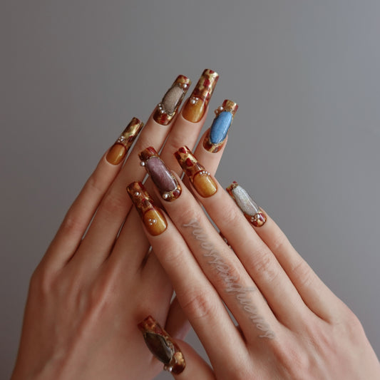 ✦ Gilded Relic Mosaic  2512105