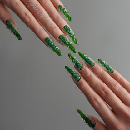🌿 Verdant Glass Flow  2602267