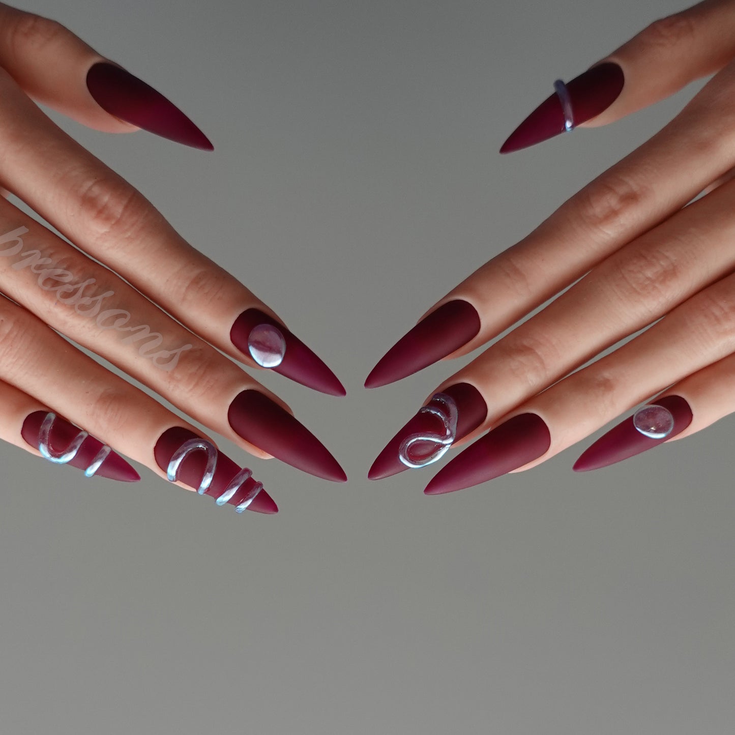 🩸 ベルベット・ブラッドライン   2602032