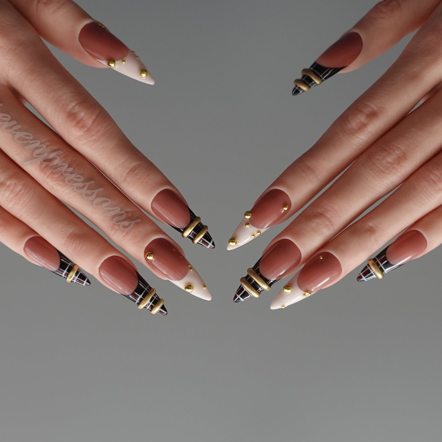 🪞 Rosé Tartan Frame   2602033