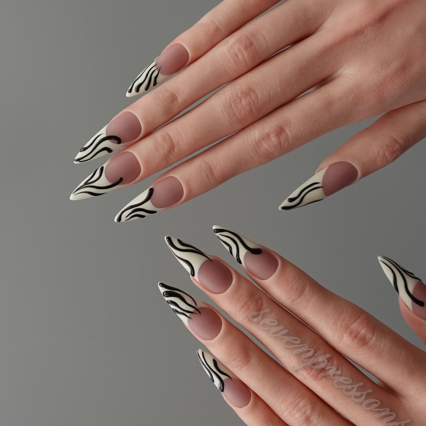 ⚡ Noir Ember Veil  2602143