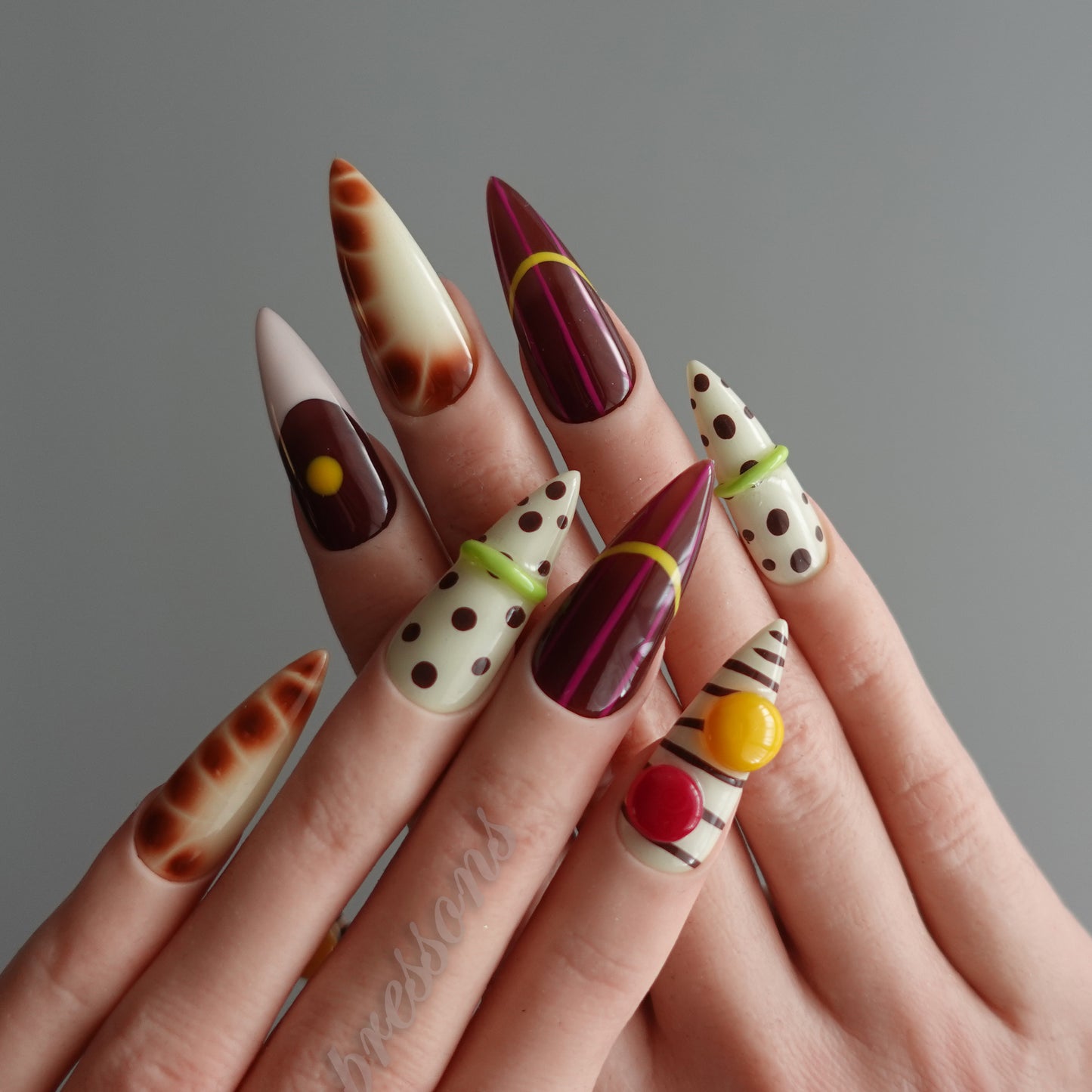 🍫 ヴェルヴェット・コンフェクション 2512285