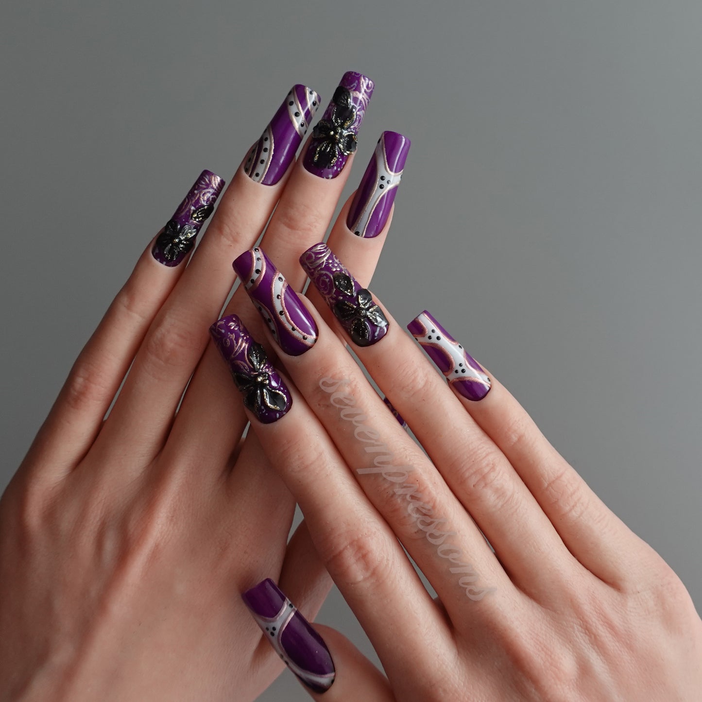 🦋 Midnight Monarch   2512098