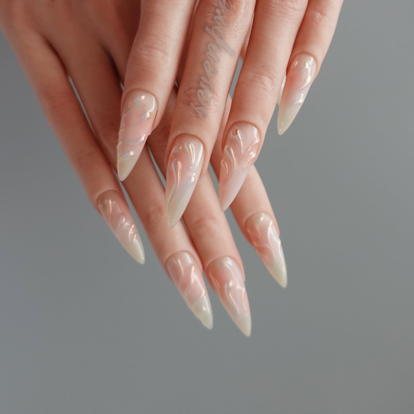 🌸 Ethereal Whisper  2510246