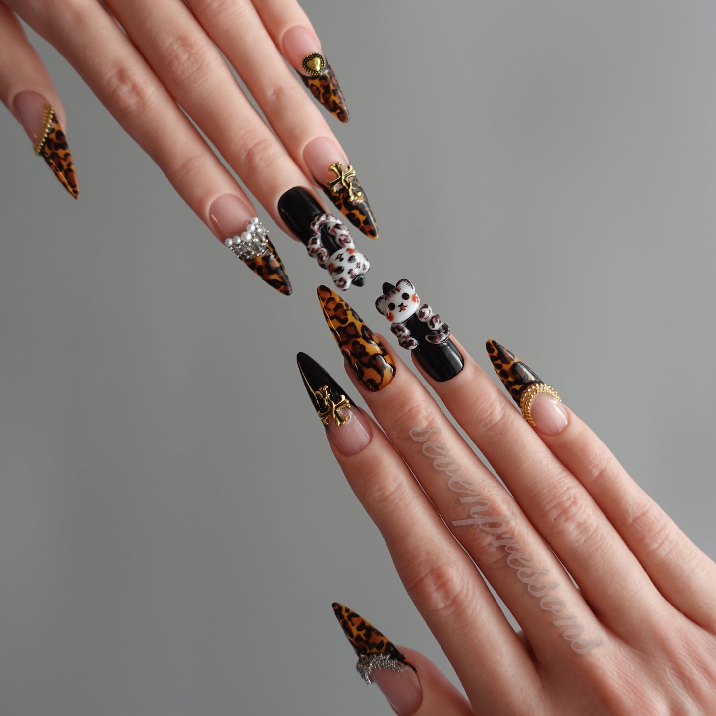 🐆 Noir Plaything  2601191