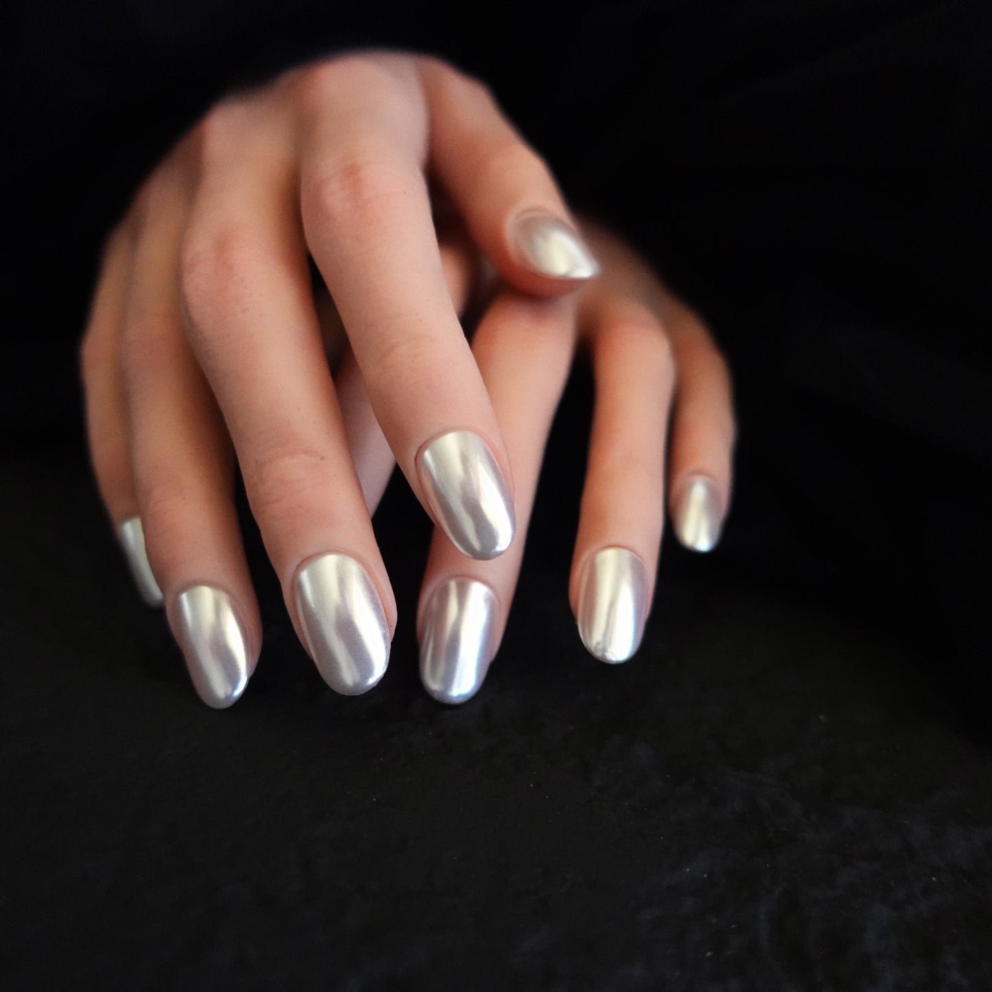 🖤  Lunar Veil  2507252