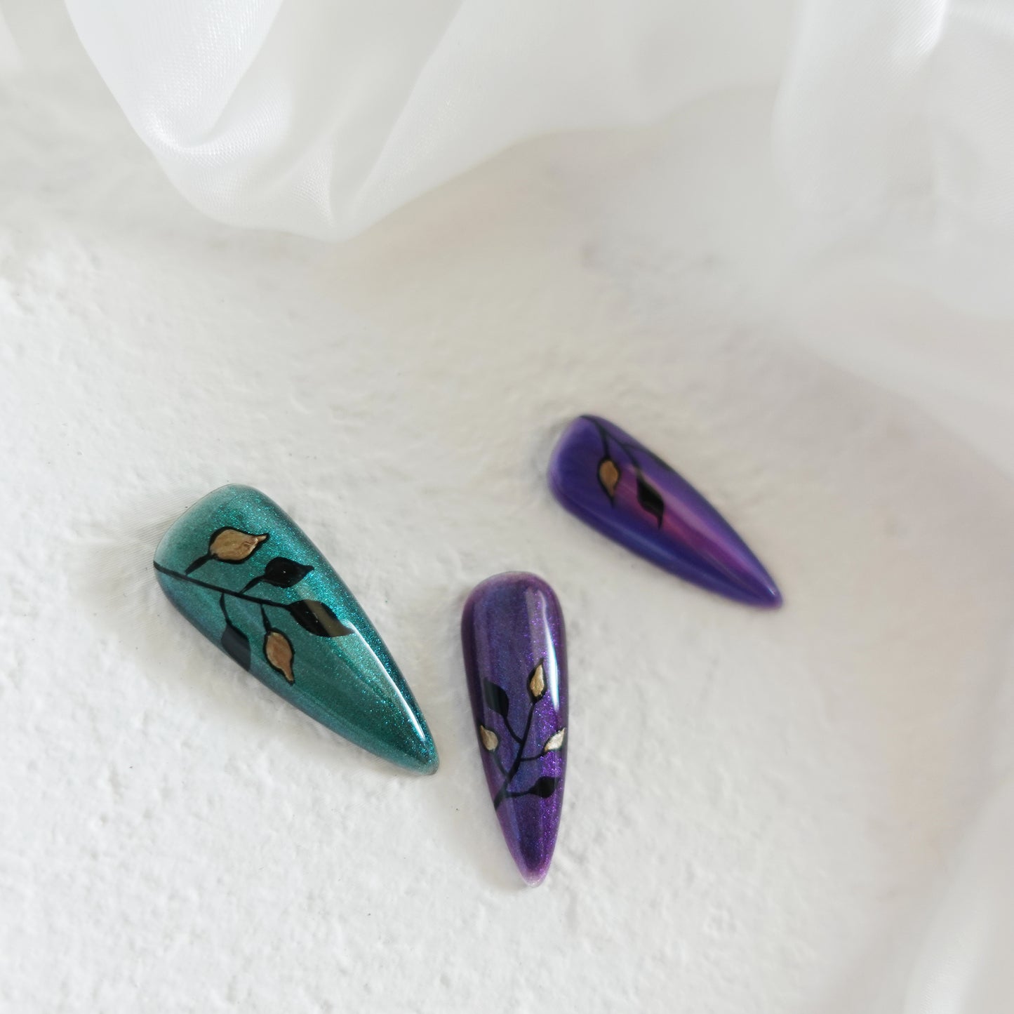 🌿 Product Name: Twilight Botanica 2505302