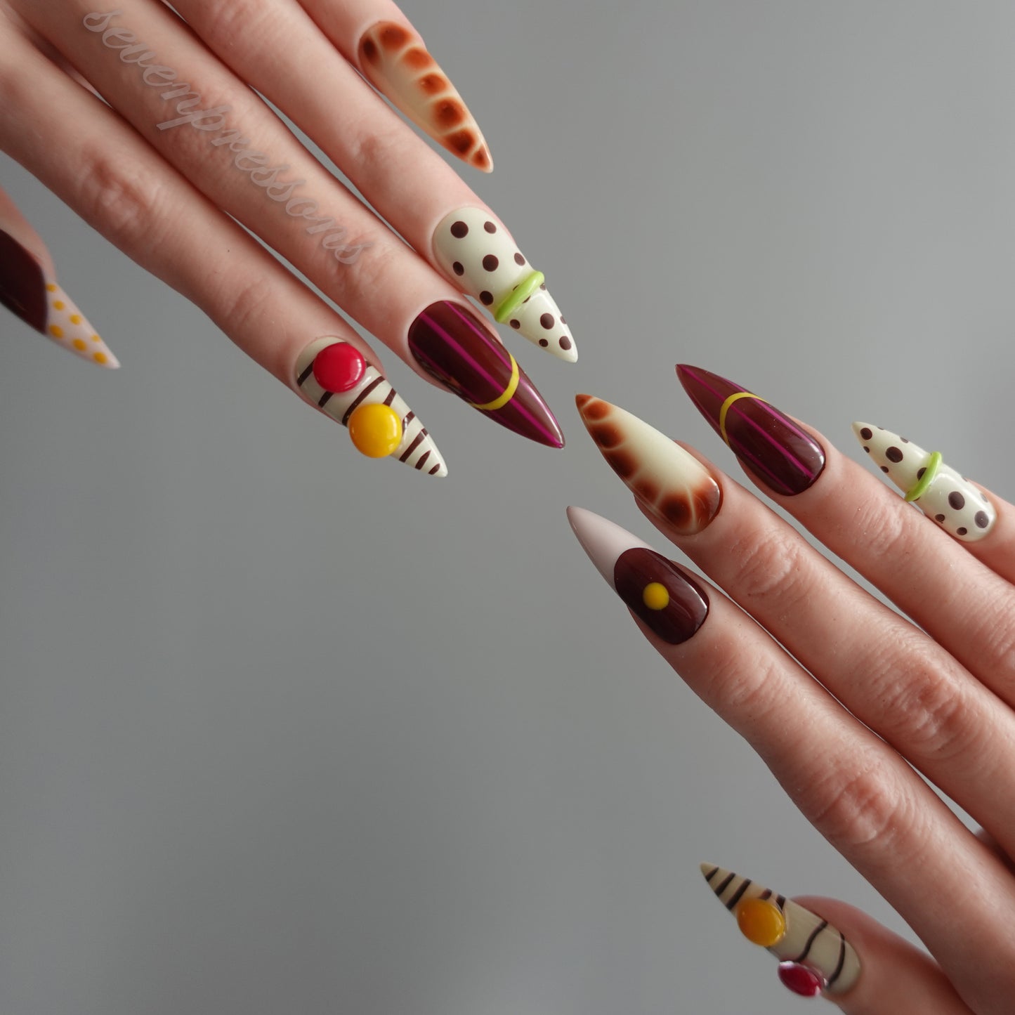 🍫 ヴェルヴェット・コンフェクション 2512285