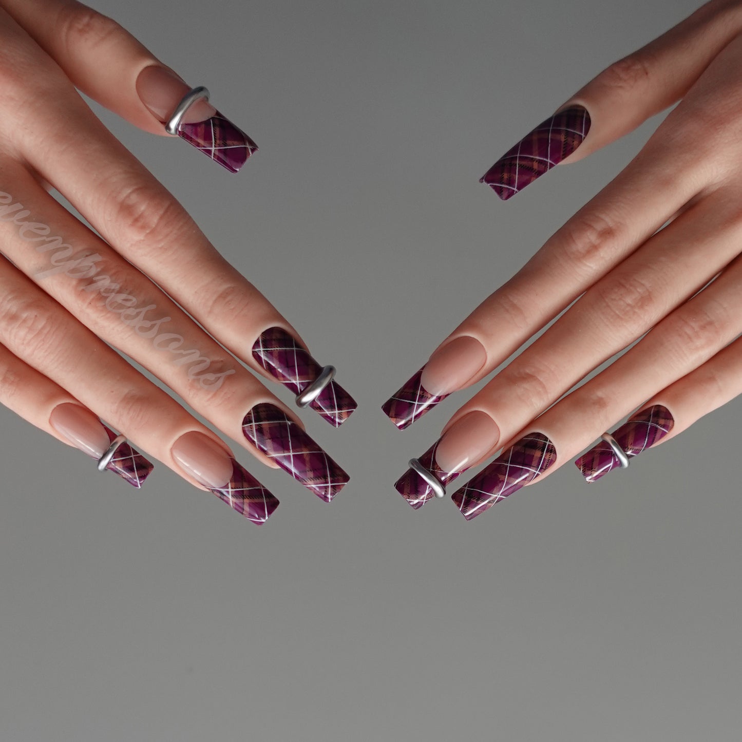 ✦ Velvet Tartan Muse  2602184