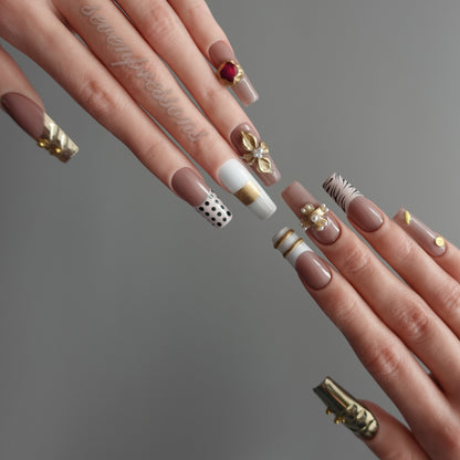 🕊️ Gilded Stillness  2512150